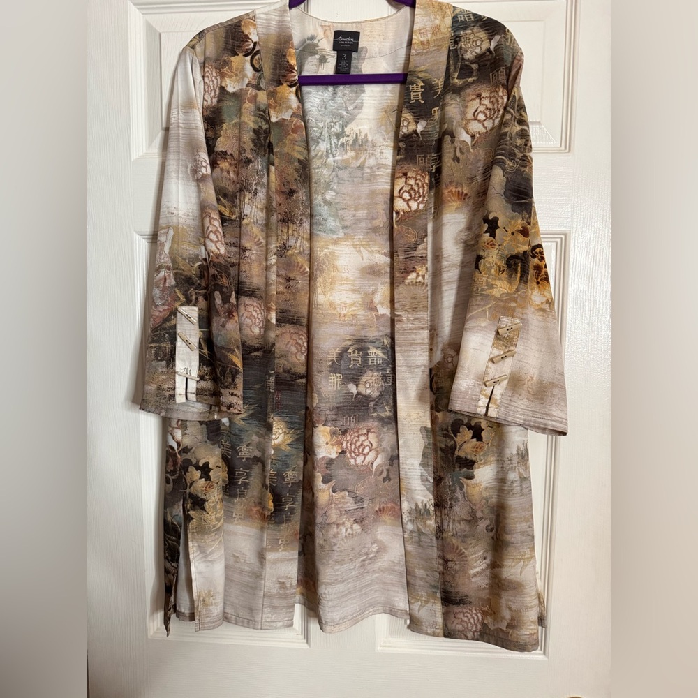 Chico's Travelers Collection Purple and Cream Top